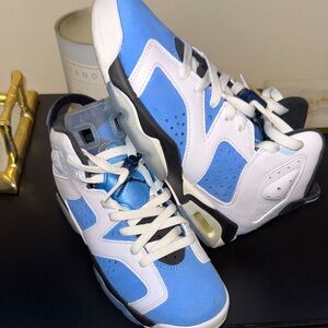 UNC Jordan 6